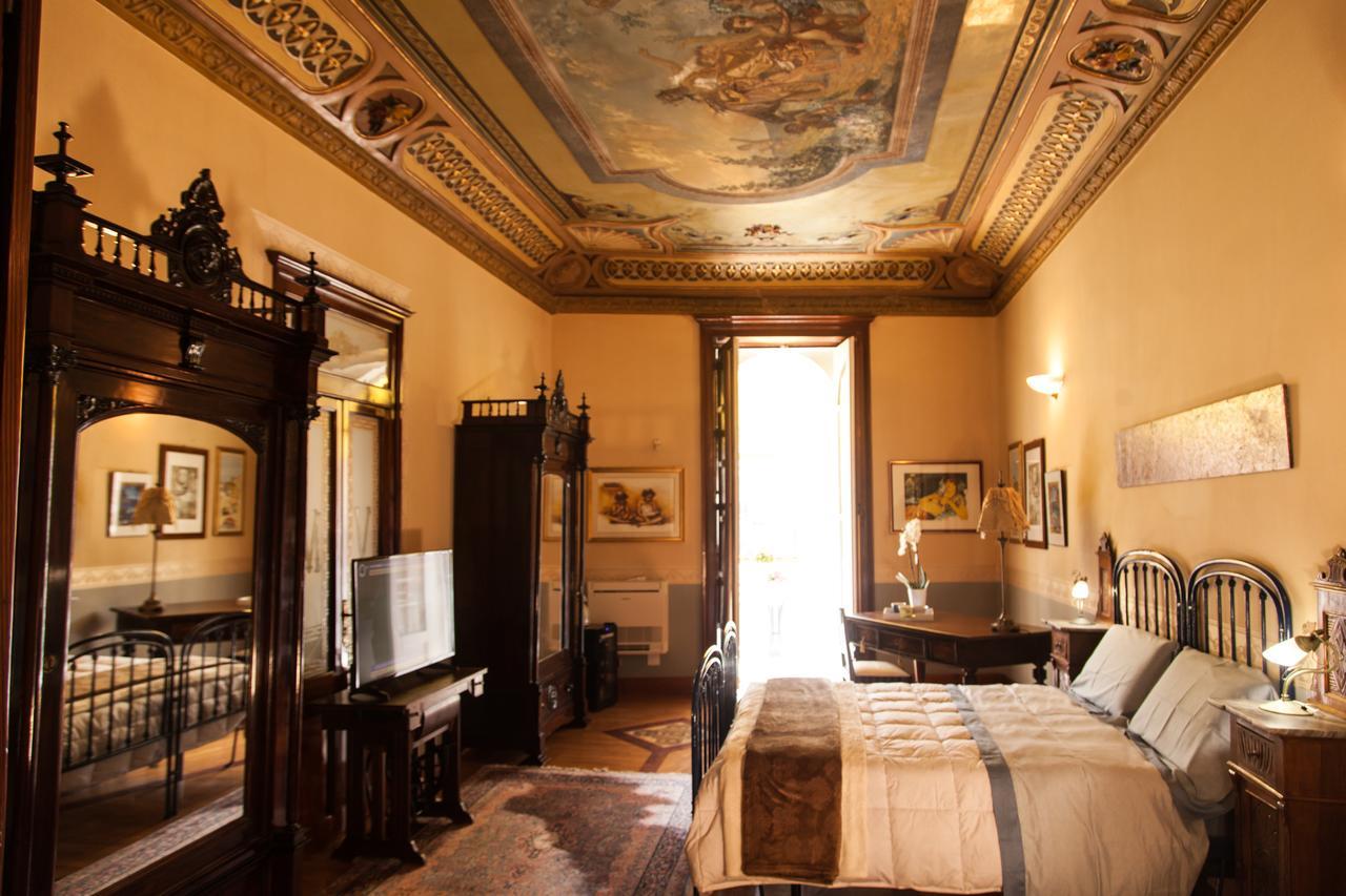 Palazzo Melluso Luxury Suite 恩佩多克莱港 外观 照片