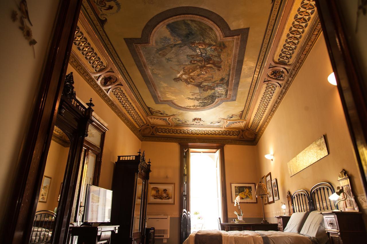 Palazzo Melluso Luxury Suite 恩佩多克莱港 外观 照片