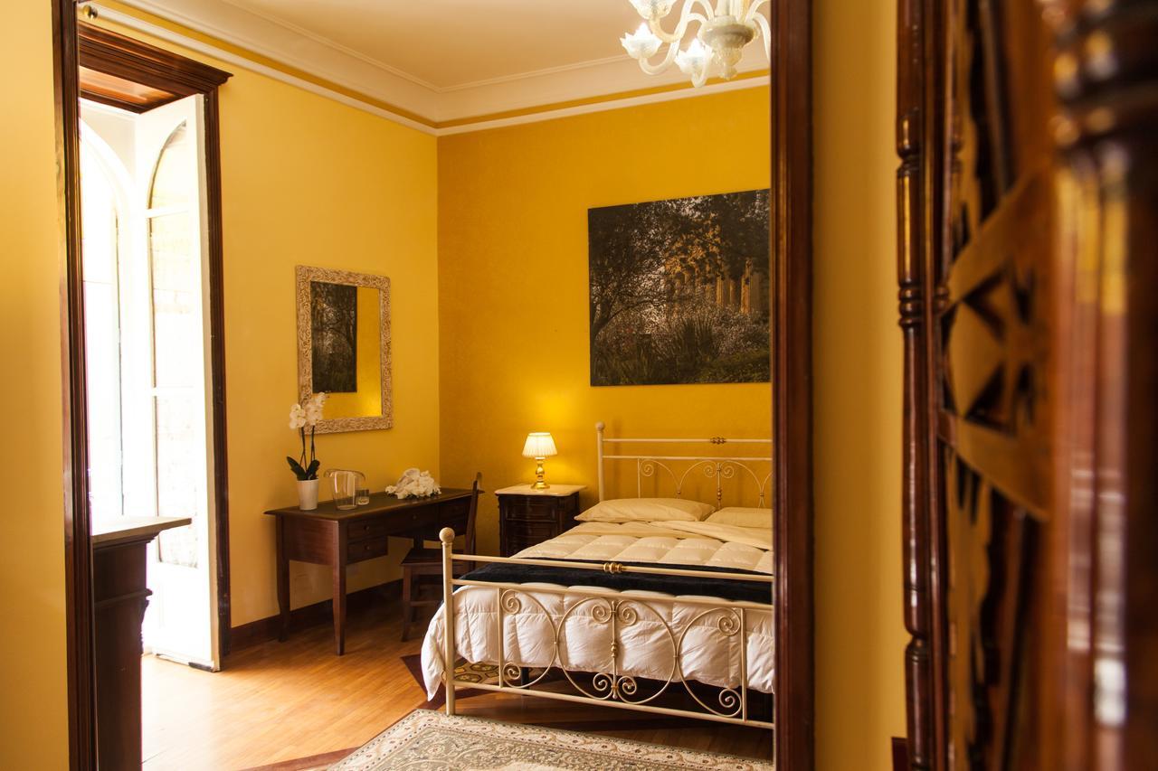 Palazzo Melluso Luxury Suite 恩佩多克莱港 外观 照片